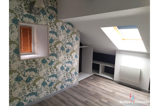 APPARTEMENT F2 à MONTSURS