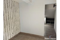 APPARTEMENT F2 à MONTSURS