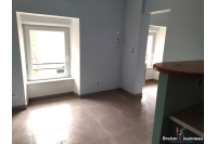 APPARTEMENT F2 à MONTSURS