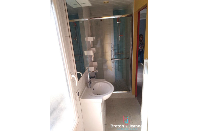APPARTEMENT F2 à MONTSURS