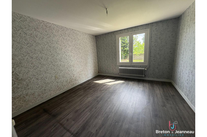 Maison en campagne à Larchamp