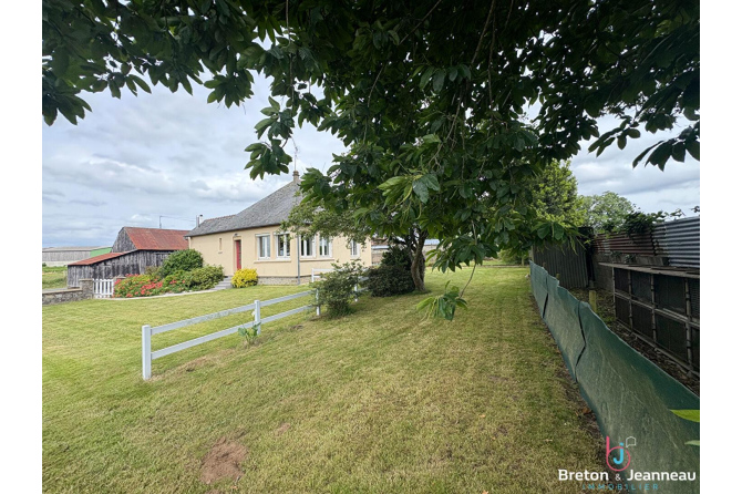 Maison en campagne à Larchamp