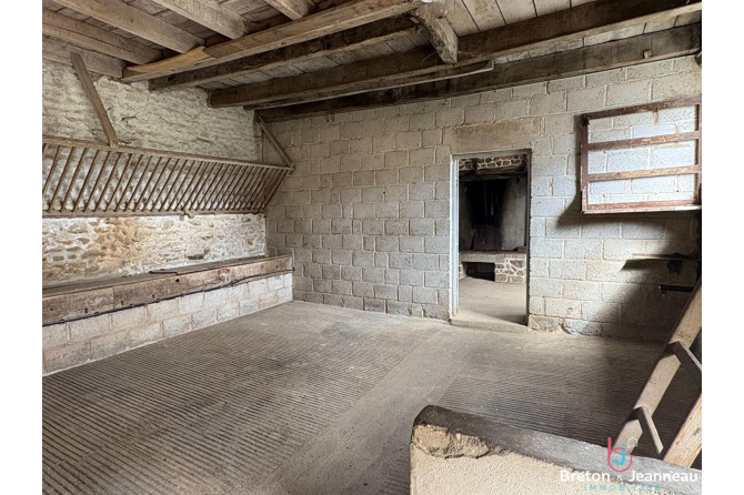Maison en campagne à Larchamp