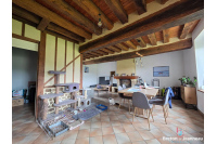 Corps de ferme avec 2 hectares secteur Lassay-les-Châteaux