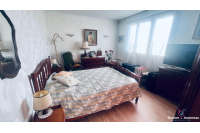 LAVAL - Appartement avec trois balcons