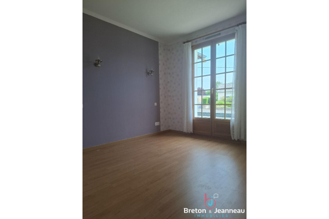 Maison familiale sur l'axe Mayenne - Laval