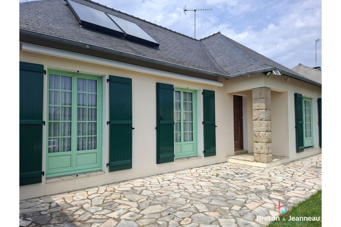 Maison familiale sur l'axe Mayenne - Laval