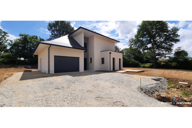 House Saint Berthevin 6 room(s) 131.50 m2