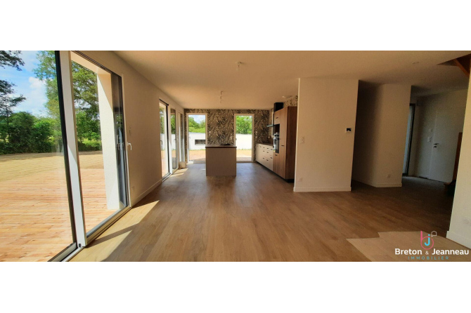 House Saint Berthevin 6 room(s) 131.50 m2