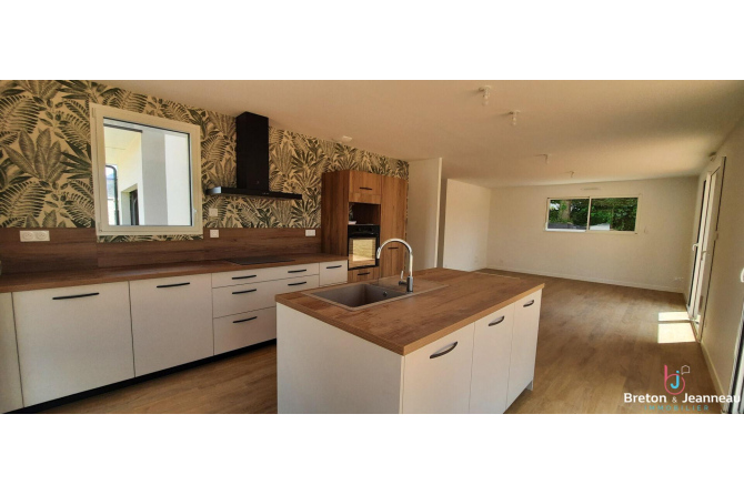 House Saint Berthevin 6 room(s) 131.50 m2