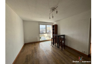Appartement résidence sécurisée centre-ville à LAVAL