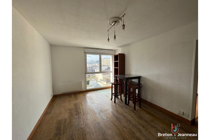 Appartement résidence sécurisée centre-ville à LAVAL