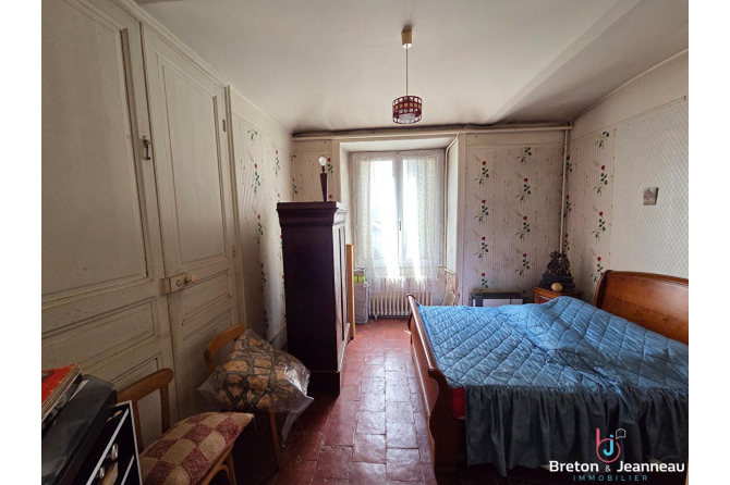 Maison de ville à Sillé le Guillaume