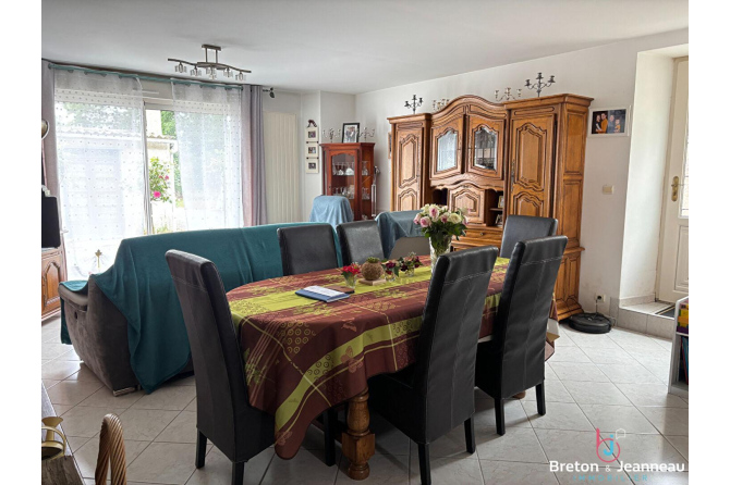 Maison Saint Germain Le Fouilloux 5 pièce(s) 110 m2