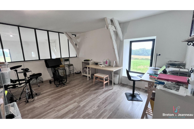 Longère sur 4ha 33 secteur Saint-Berthevin