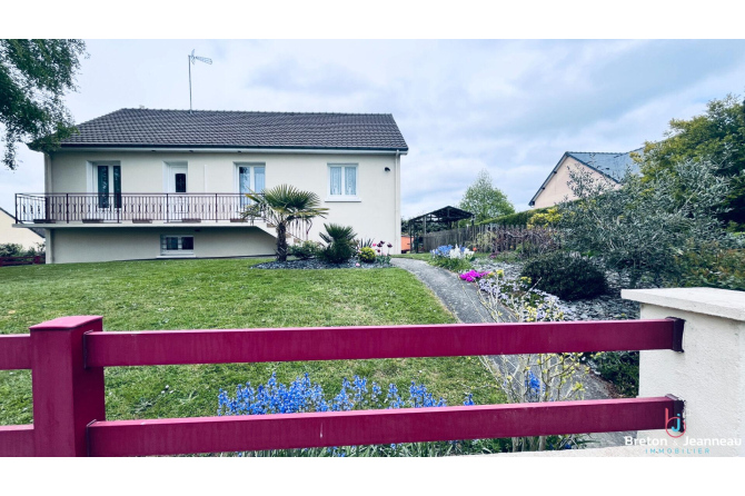 A 10 mn de LAVAL maison avec terrain de plus de 1000 m²