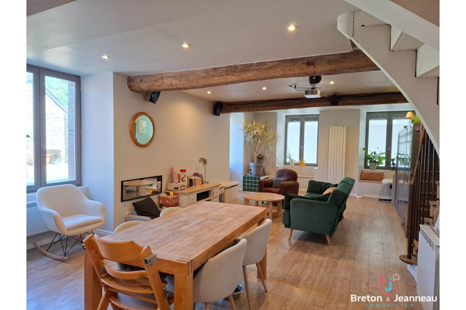 Maison de ville rénovée quartier St Martin à Mayenne