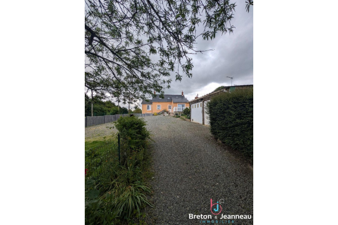 Maison de 100 m² proche d'Evron