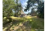 Fermette sur 2 ha 75 à Javron les Chapelles
