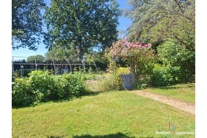 Maison familiale entre ville et campagne - Secteur Mayenne