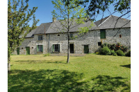 Maison axe Evron / Mayenne