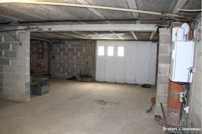 Pavillon de 96 m² à Montenay