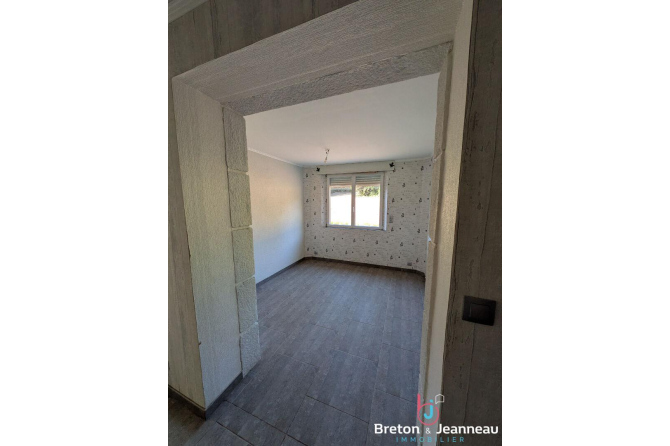 Maison Mont Saint Jean 6 pièce(s) 206 m2