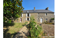 Fermette sur 1 hectare à Céaucé