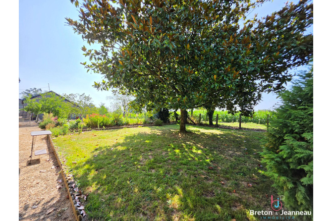 Fermette sur 1 hectare à Céaucé