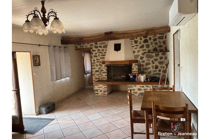 Maison à Maisoncelles du Maine