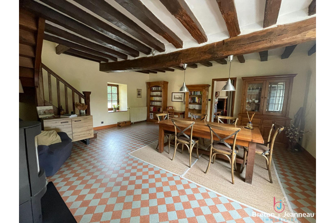 Maison rénovée à Saint-Rémy-de-Sillé