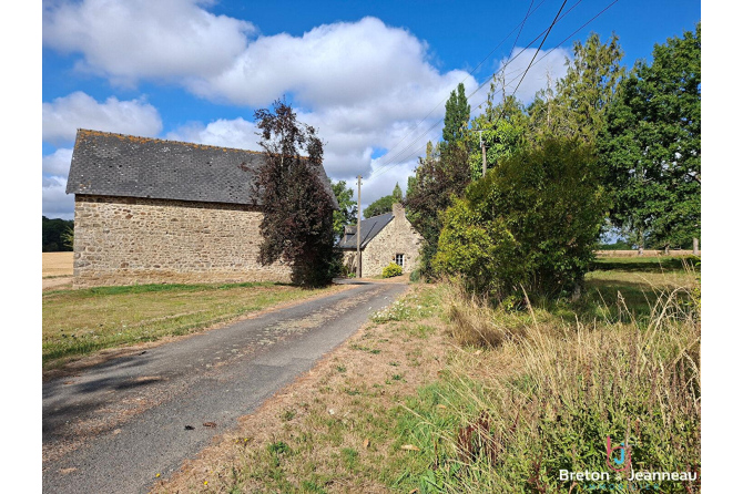 Fermette 127 m² isolée à Juvigné sur 1ha 10