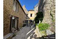 MAISON LAVAL CENTRE-VILLE 170m²