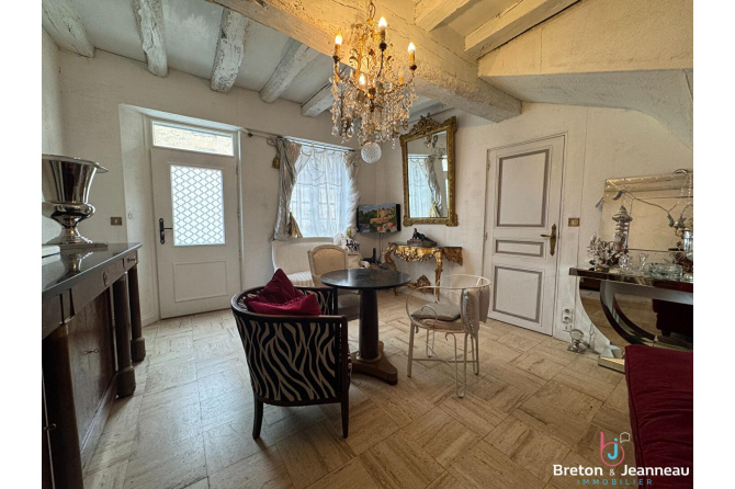MAISON LAVAL CENTRE-VILLE 170m²