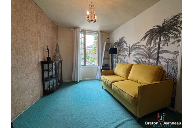 MAISON LAVAL CENTRE-VILLE 170m²