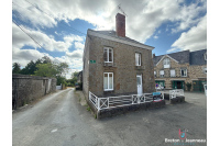 Maison de bourg à proximité de LASSAY-LES-CHÂTEAUX