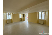 Maison de bourg à proximité de LASSAY-LES-CHÂTEAUX