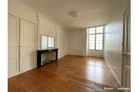 Luxury T3 Apartment - City Center CATHEDRALE - LAVAL
