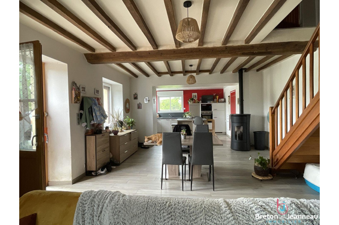 Maison en campagne de Parennes