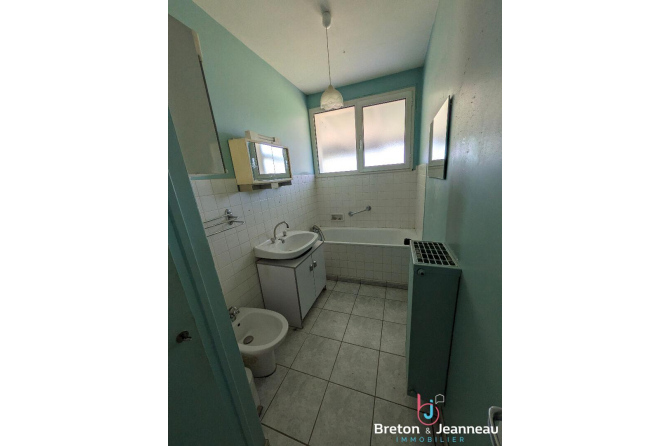 Maison Evron 4 pièce(s) 80 m2