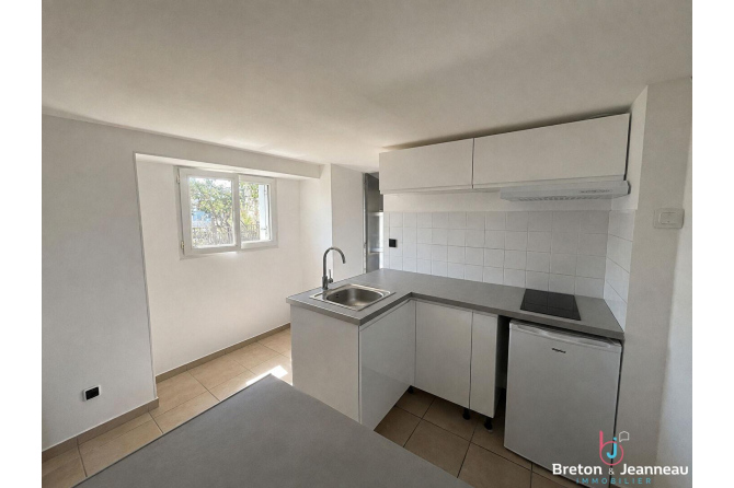 Appartement T1 Bis en RDC - LOUVERNE