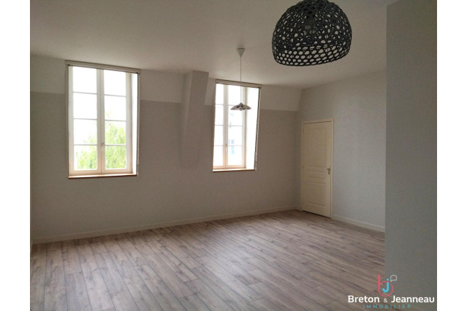 F3 APARTMENT in MAYENNE
