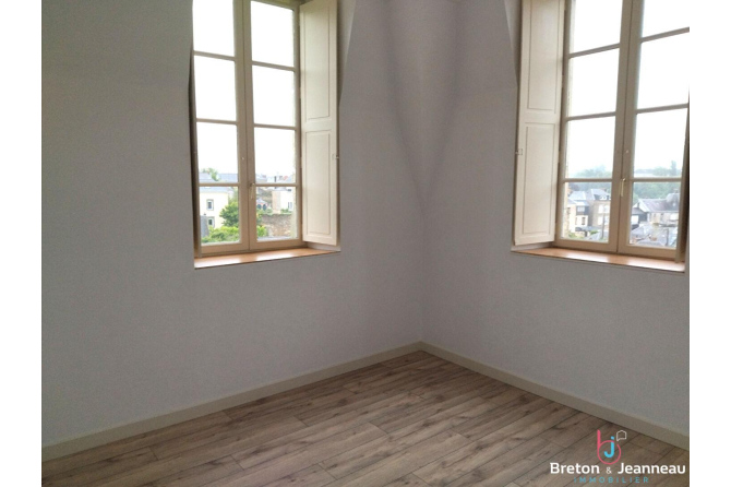 F3 APARTMENT in MAYENNE