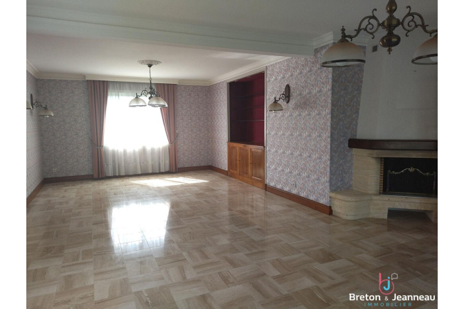 PAVILLON F7 à ERNEE