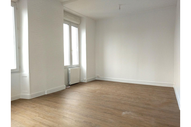 2-room apartment in Mayenne