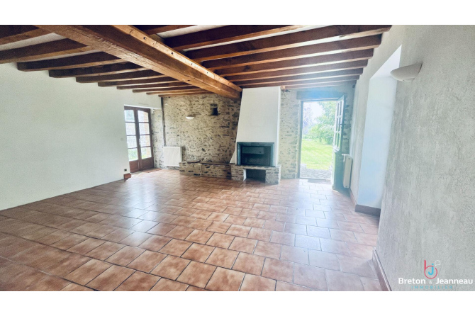 Propriété vue sur la Mayenne à St Jean sur Mayenne
