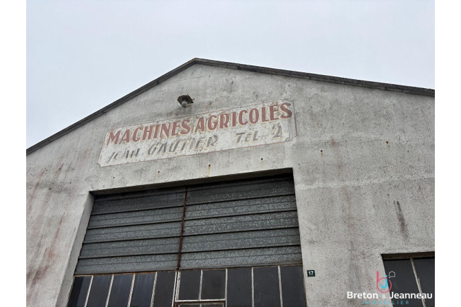 Maison avec hangar à Saint Hilaire Du Harcouët