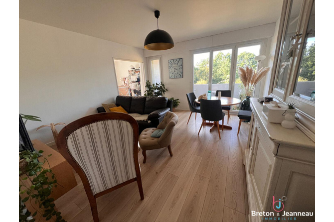 Appartement Laval 4 pièce(s)