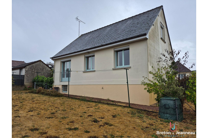 Pavillon sur sous-sol à Mayenne