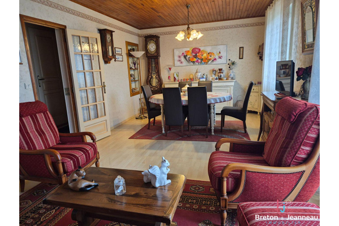 Pavillon sur sous-sol à Mayenne